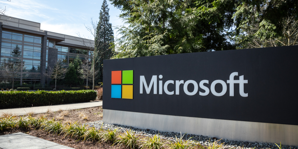Microsoft Broadens AI Bets Beyond OpenAI With Meta Alliance