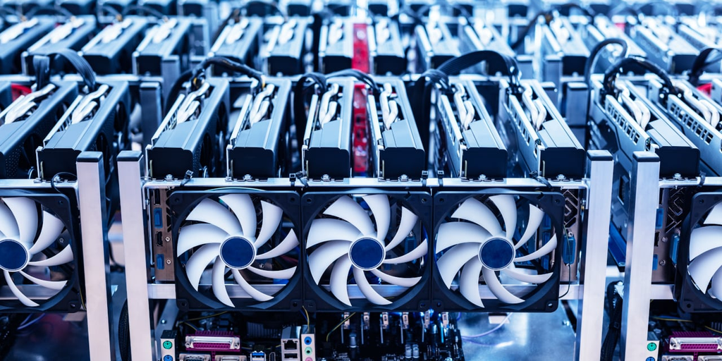 Bitcoin Mining Giant in the Making? Riot Reveals Bitfarms Takeover Plan