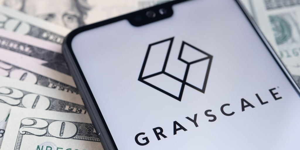 Grayscale Is Sending Bitcoin to Coinbase in $500 Million Clips—Here’s Why