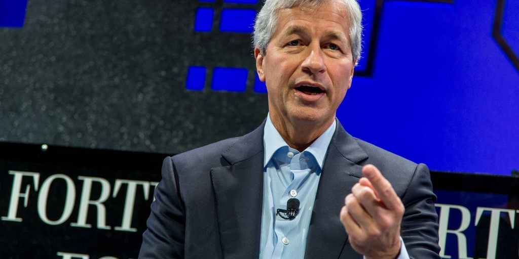 JP Morgan's Dimon: ‘I'll Defend Your Right To Buy a Bitcoin’