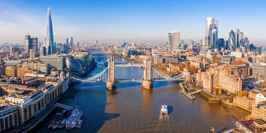 US Tourist Says Bitcoin, XRP Worth 3K Stolen After Ride With Fake Uber in London