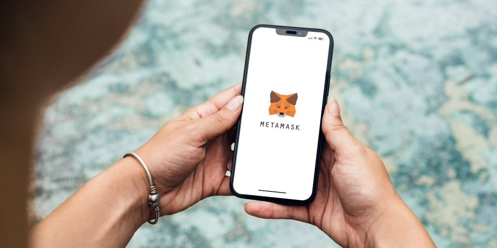 MetaMask Introduces Bank and PayPal Cash-Out Options