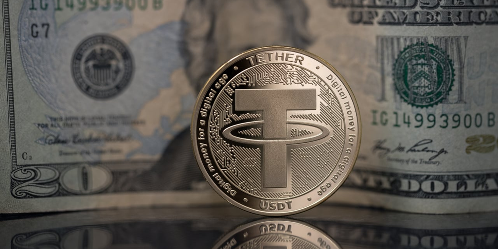 Tether CTO Says ‘Let Them Come’ as Stablecoin’s Dollar Peg Wobbles