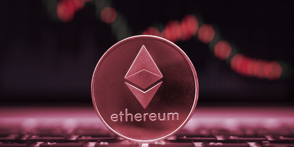 Ethereum Plunges 7% As FTX Accounts Drainer Dumps ETH for Bitcoin