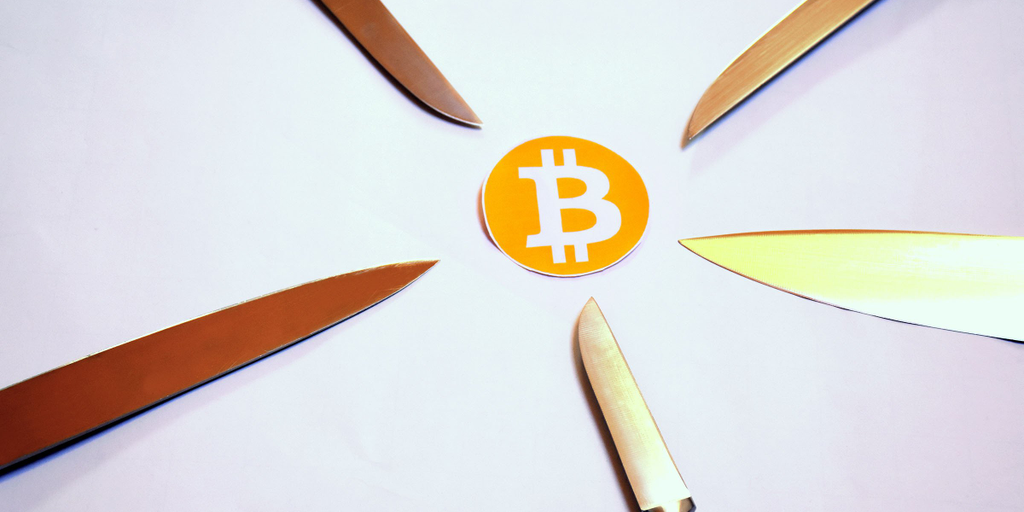 ‘Attack on Bitcoin’ Claims Circulate as Transaction Fees Climb Higher