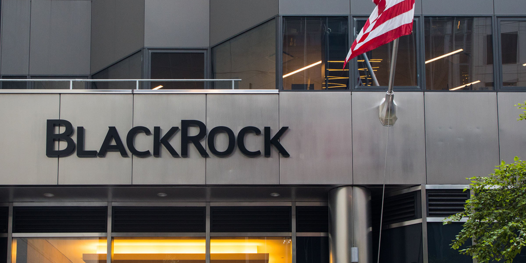 BlackRock’s IBIT Hits  Billion in Record Time as Bitcoin Surges Past 0,000