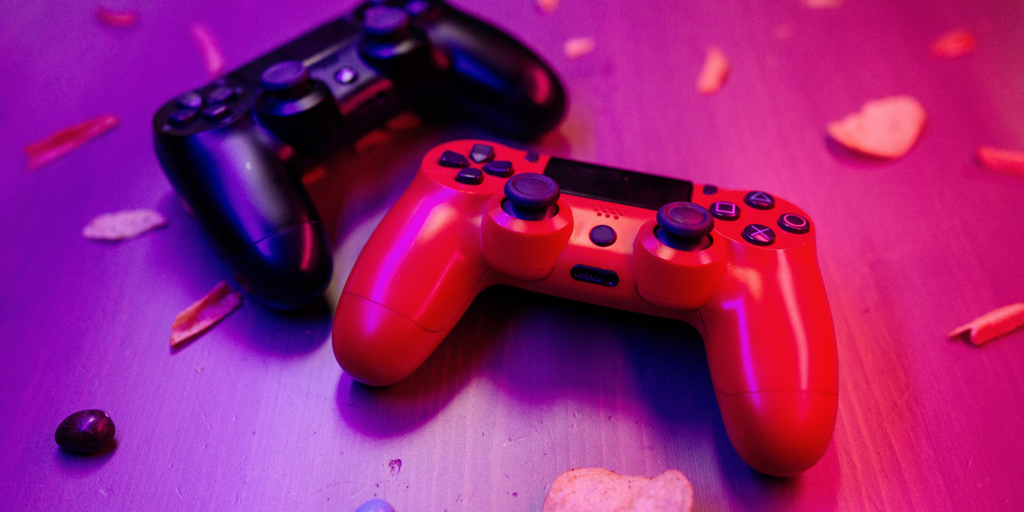 Play-to-Earn Declines as Blockchain Gaming Shifts to Ecosystem Integrations