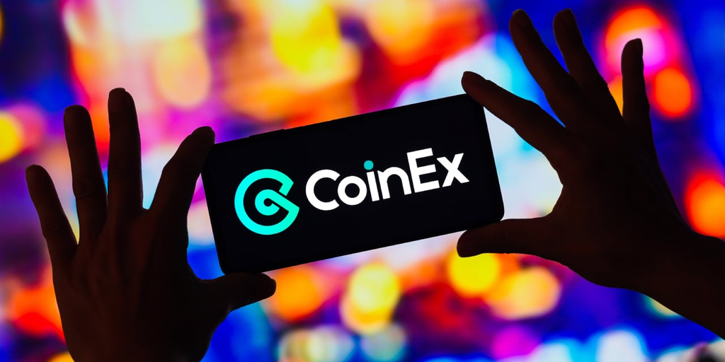 Crypto Exchange CoinEx Shuts Down Withdrawals Following Suspected Hack of M