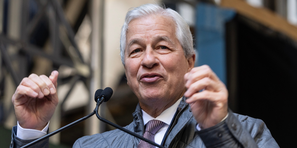 Trump Floats Bitcoin Critic and JP Morgan CEO Jamie Dimon for Treasury Secretary