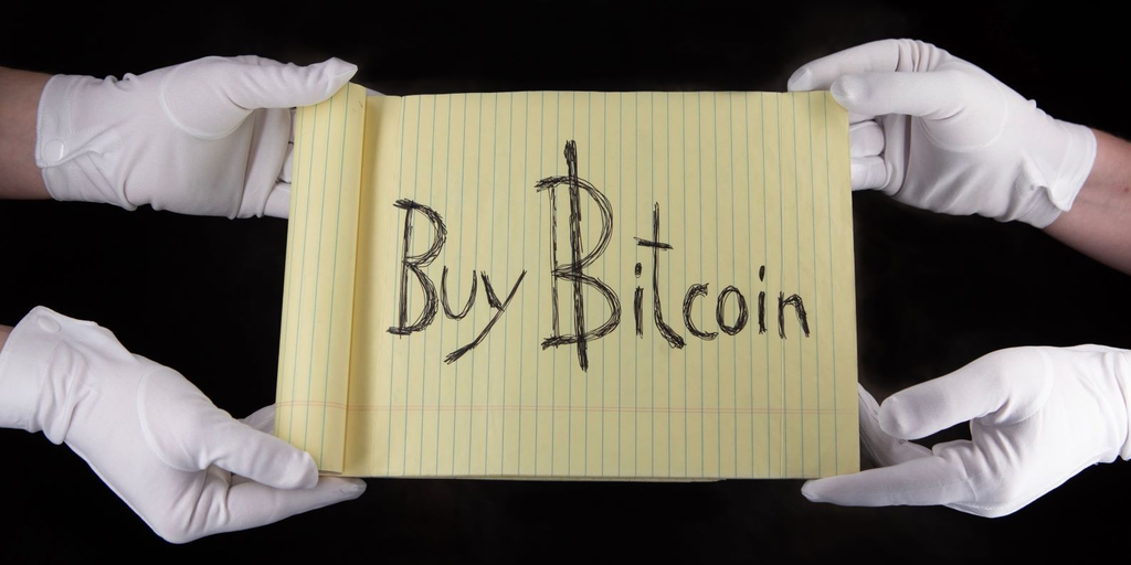 ‘Buy Bitcoin’ Notepad Held Behind Janet Yellen Sells for $1M