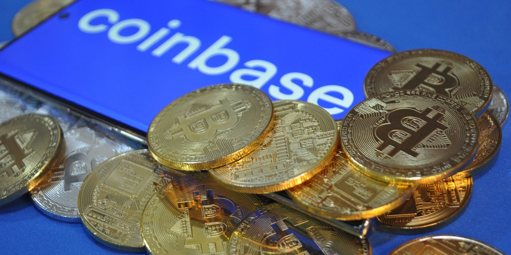 Cathie Wooden's ARK Make investments Sells Extra Coinbase Inventory Amid Bitcoin Plunge – Decrypt