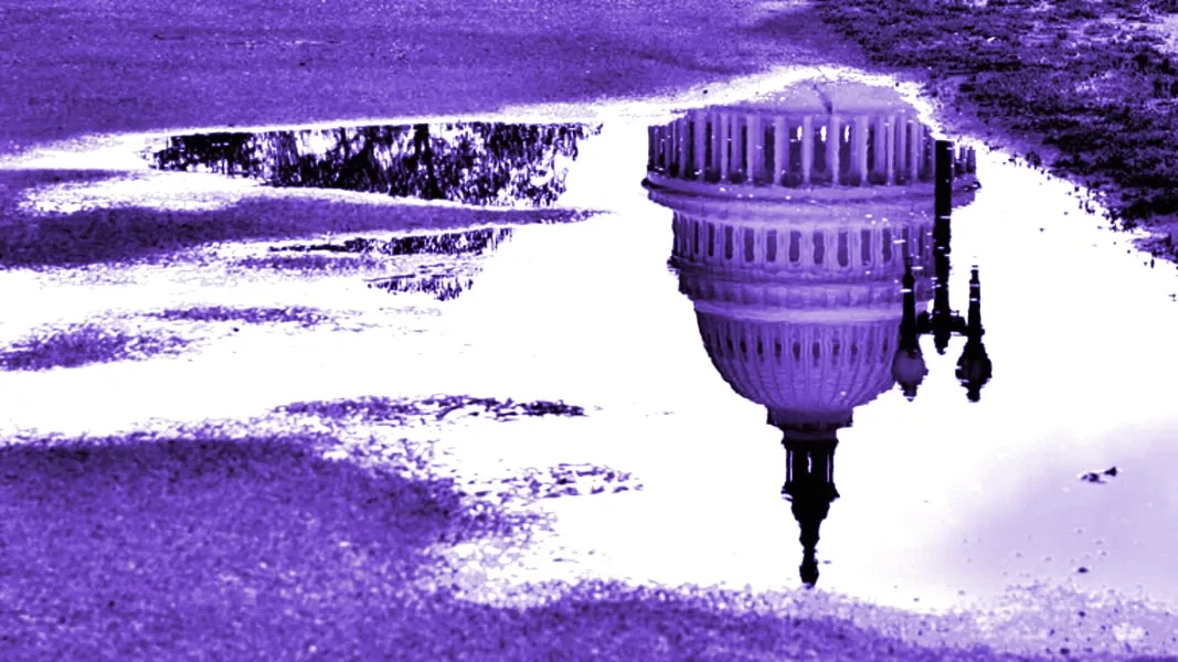 El Congreso expuesto en un charco al revés. Foto: Shutterstock