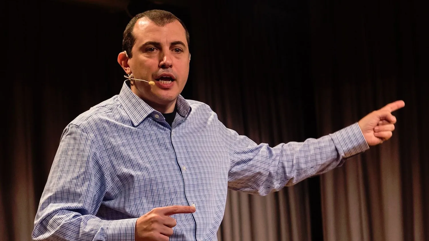Andreas Antonopoulos: Bitcoin will destroy the “golden cage” of banking