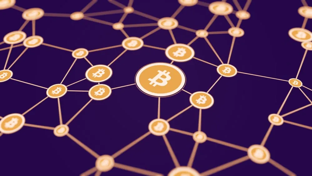 Bitcoin se envía a través de una red peer-to-peer. Imagen: Shutterstock.