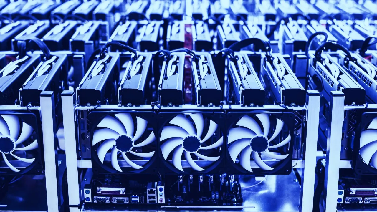 Bitcoin miners help to keep the network running (Image: Shutterstock)