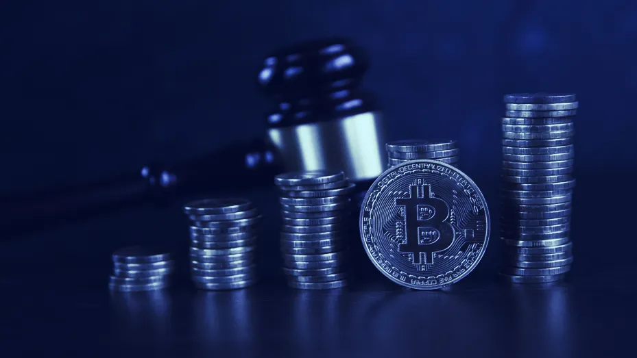 Bitcoin en una subasta. Imagen: Shutterstock