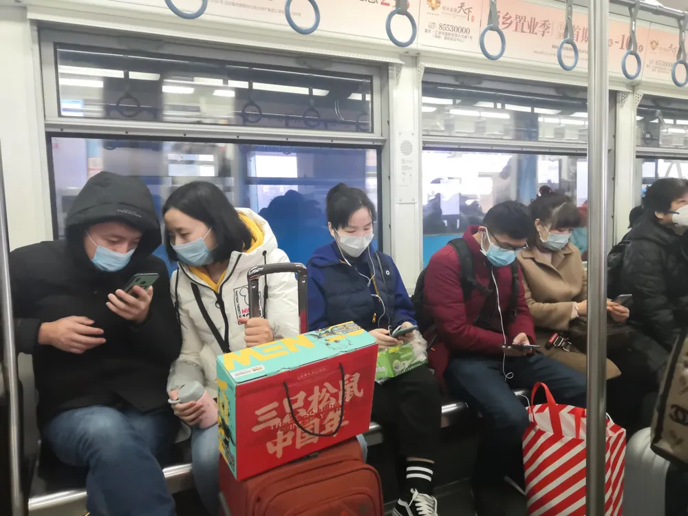 Chinese citizens wearing masks