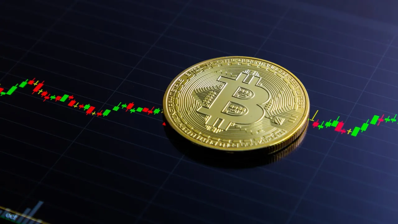The Bitcoin futures market roared yesterday, correlating with positive price action that had Bitcoin nearly hit $9,000 per coin.
