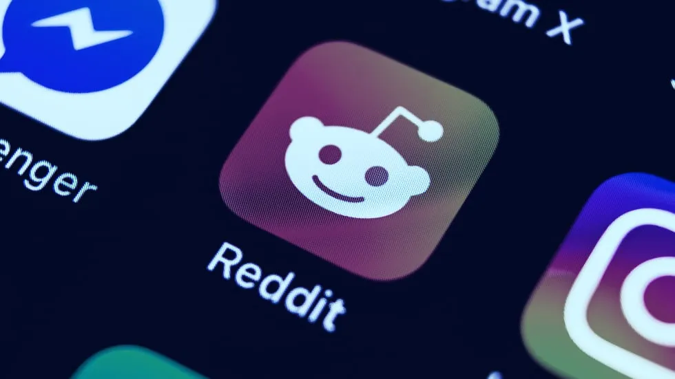 It looks like blockchain is coming to Reddit after all. Image: Shutterstock.