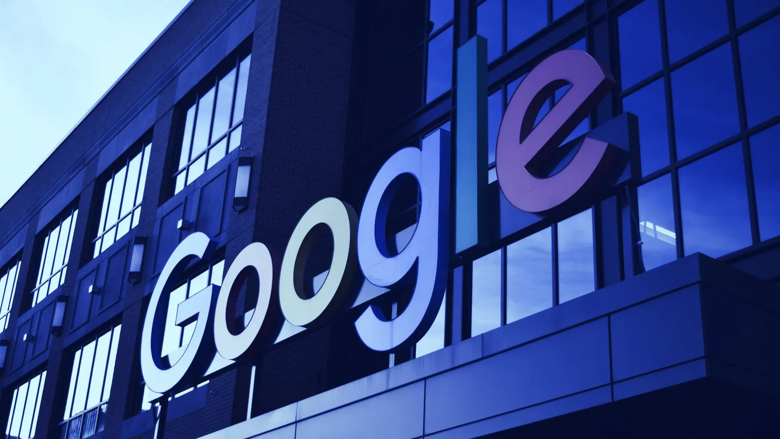 Google explota el navegador Chrome, que gestiona la tienda de extensiones. Imagen: Shutterstock.