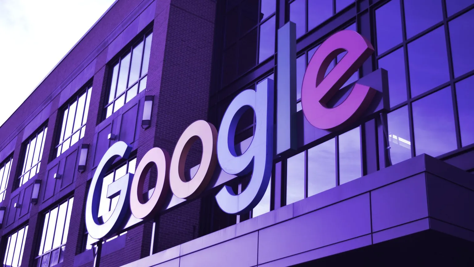 Google explota el navegador Chrome, que gestiona la tienda de extensiones. Imagen: Shutterstock.