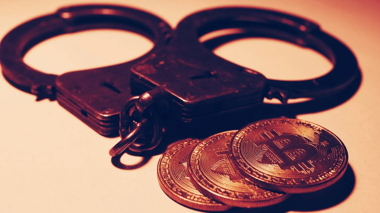 El presunto jefe de la presunta estafa ponzi, BitClub, ha sido arrestado por cargos sexuales. Imagen: Shutterstock