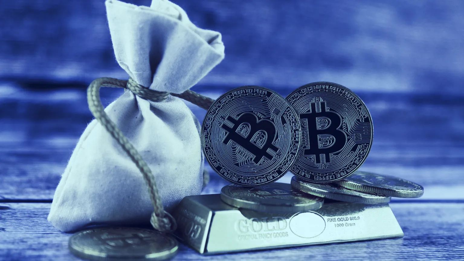 Negative rates might explain why EU investors flock to Bitcoin. Image: Shutterstock