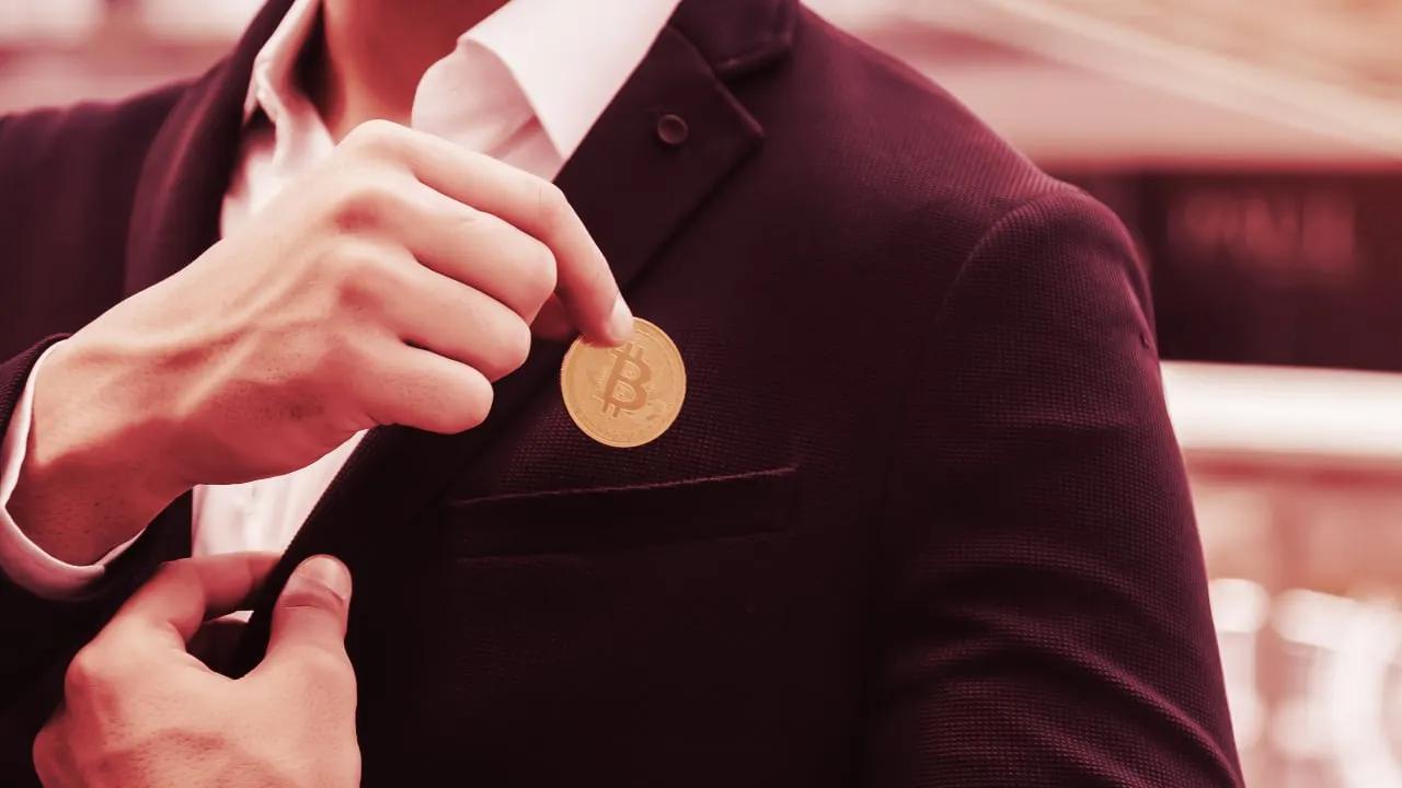 Investors are becoming increasingly interested in Bitcoin. Image: Shutterstock