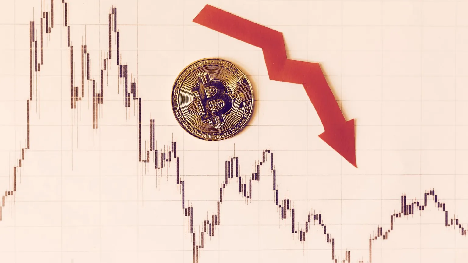 Bitcoin se desploma. Imagen: Shutterstock