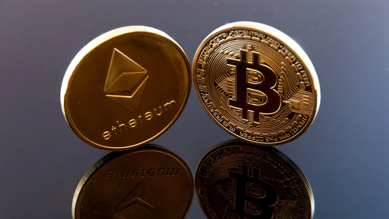 Bitcoin and Ethereum. Image: Shutterstock