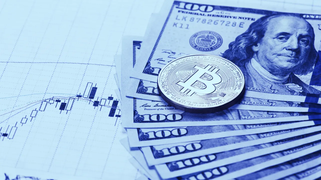 El impuesto sobre las plusvalías suele aplicarse al Bitcoin y a otras criptodivisas. Imagen: Shutterstock.