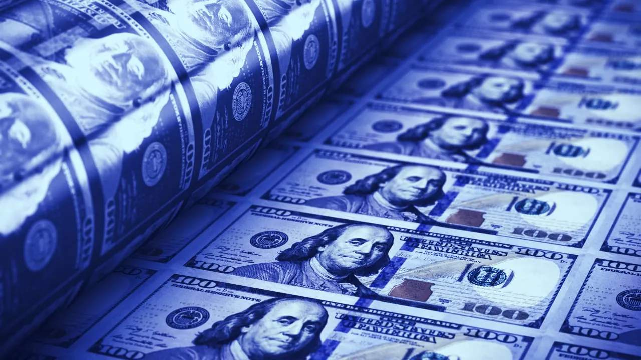 Central banks make money printer go brrr. Image: Shutterstock