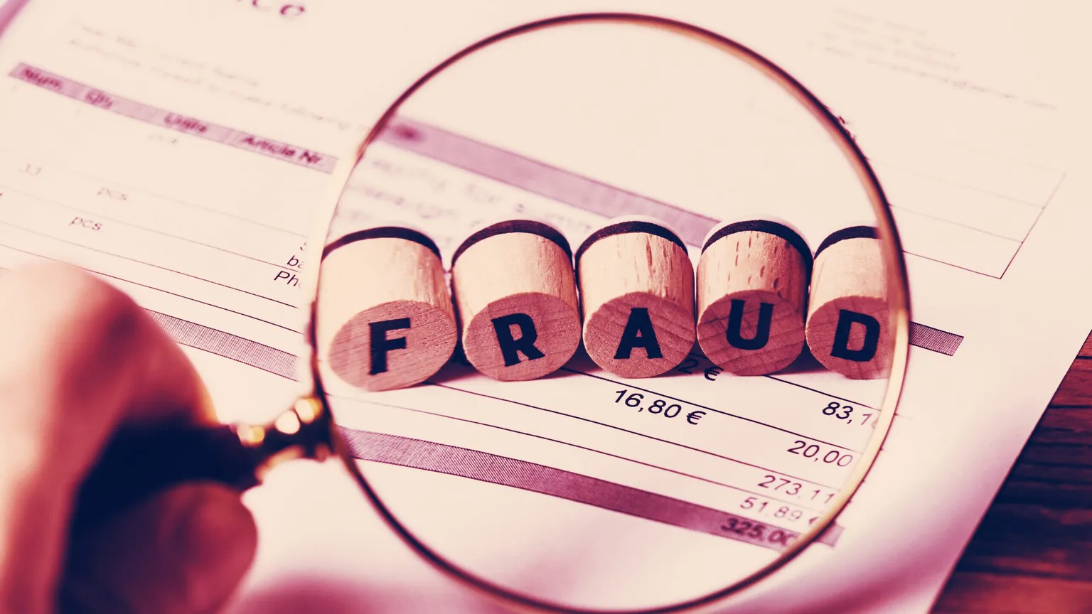 Los estafadores de Maryland robaron 28 millones de dólares promocionando inversiones en criptomonedas. Imagen: Shutterstock