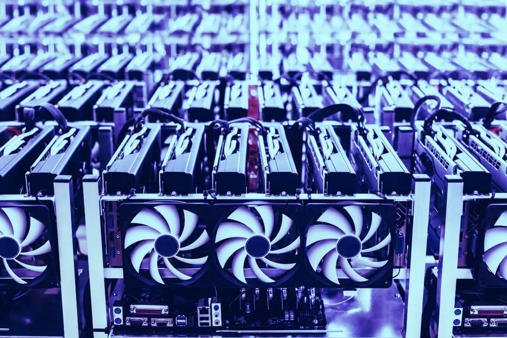 Mining machines at a Bitcoin farm. Image: Shutterstock