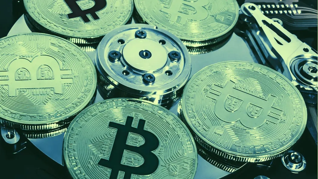Bitcoins mezclados Imagen: Shutterstock
