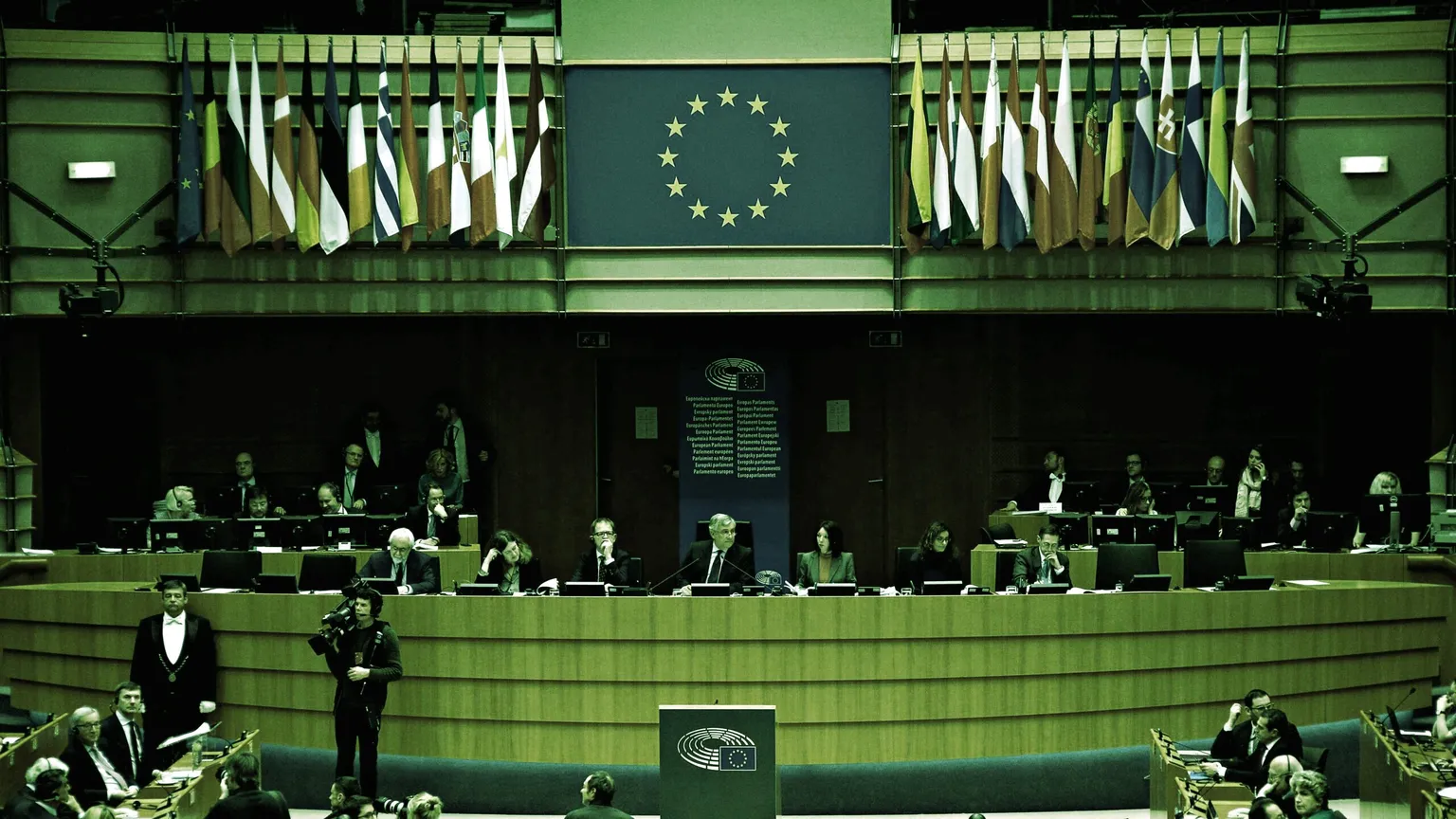 Sesión del Parlamento Europeo. Imagen: Shutterstock