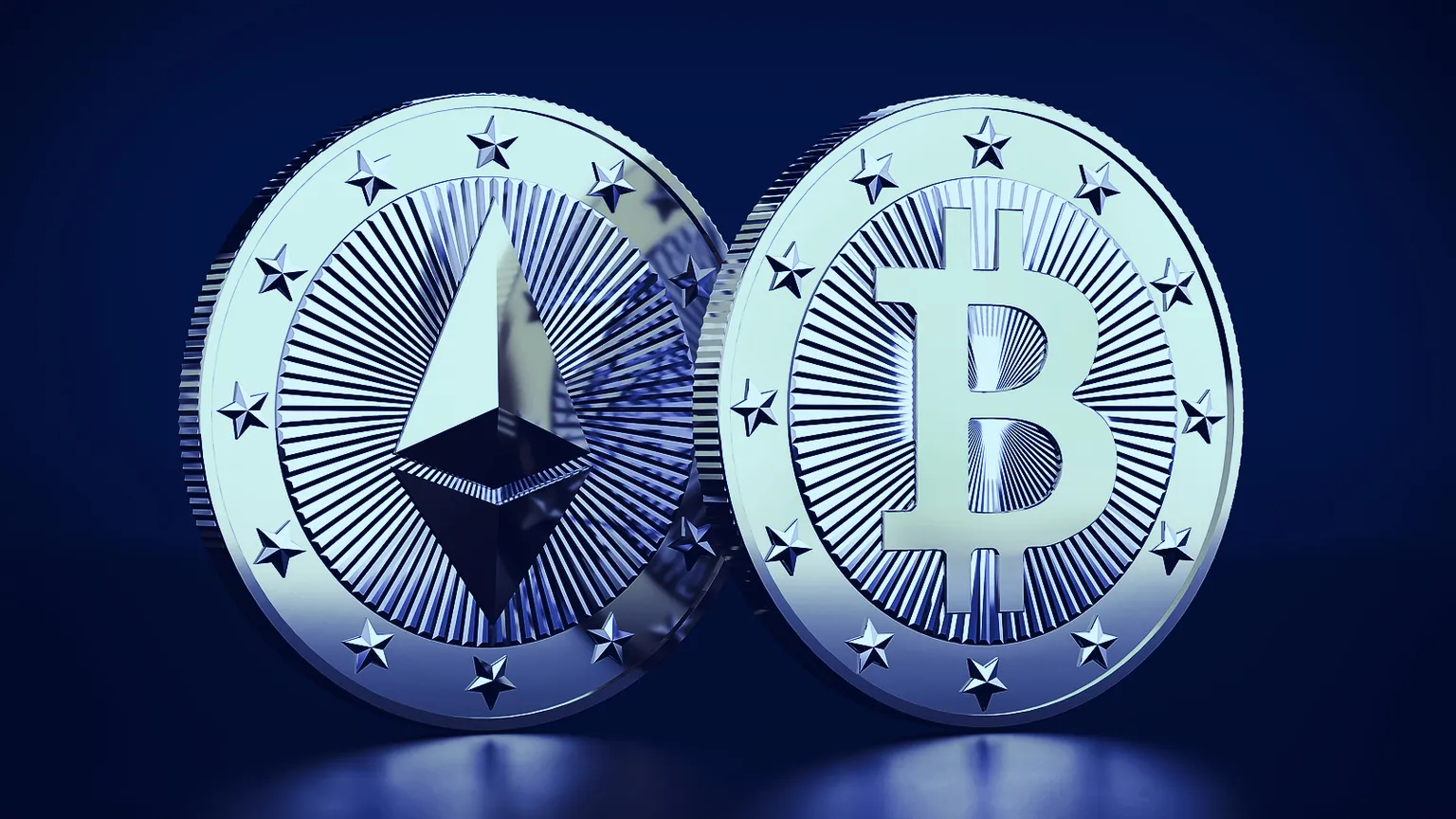 Bitcoin y Ethereum. Image: Shutterstock