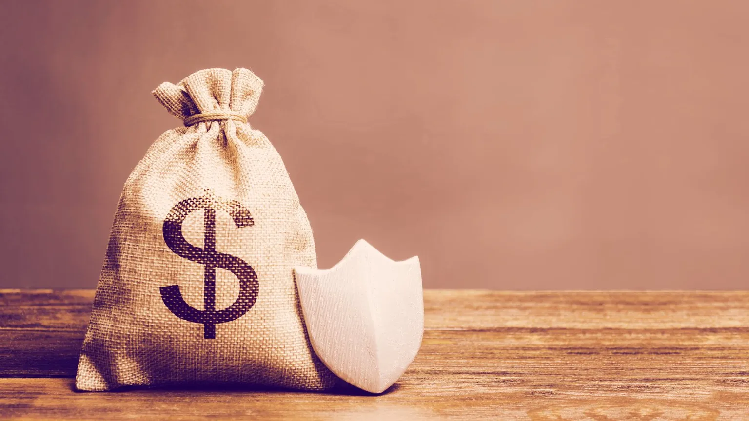 Bags a' money! Image: Shutterstock
