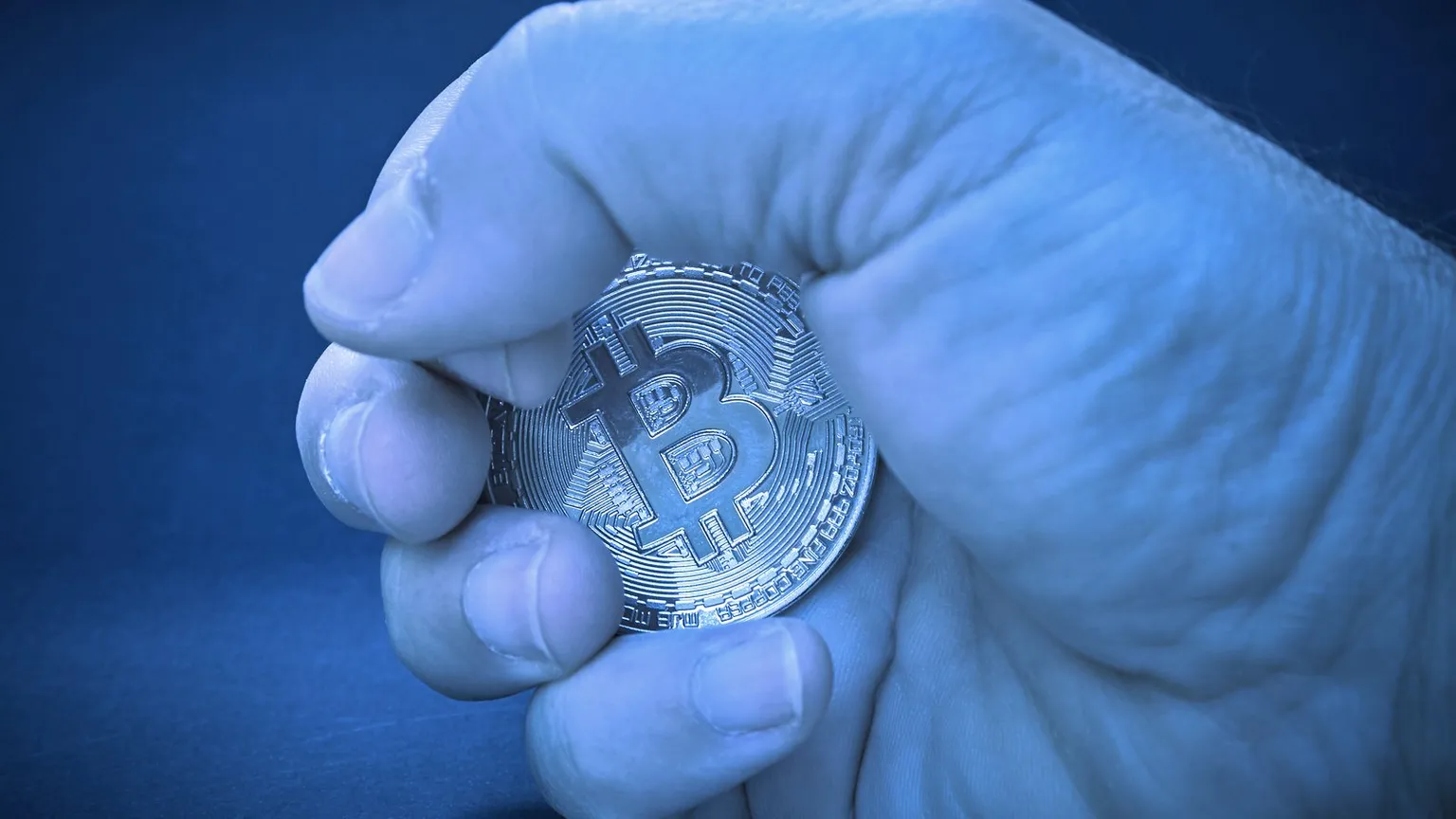 Getting some Bitcoin back. Image: Shutterstock