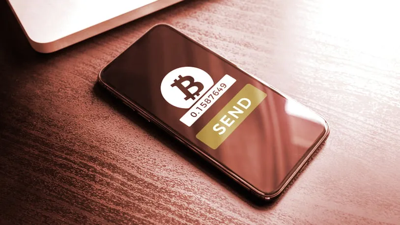 Sending Bitcoin via an app. Image: Shutterstock.