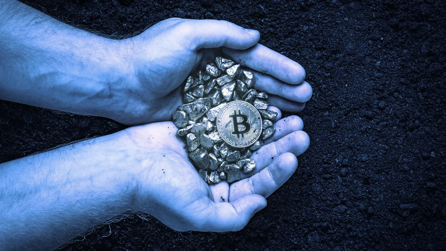 Mineros de Bitcoin. Imagen: Shutterstock
