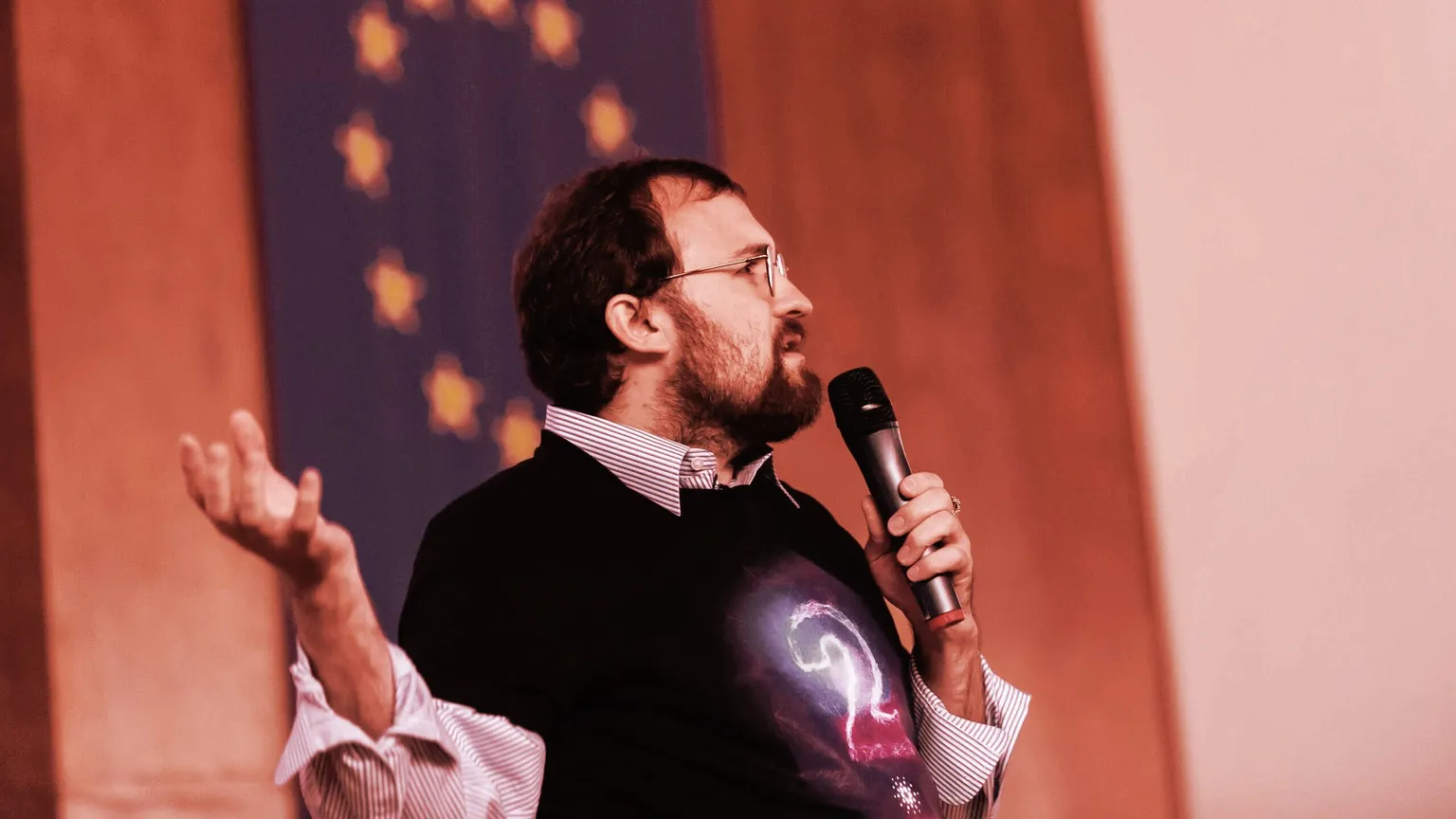 Charles Hoskinson, speaking at the Cardano Summit in Bulgaria in 2019. Image: Decrypt.