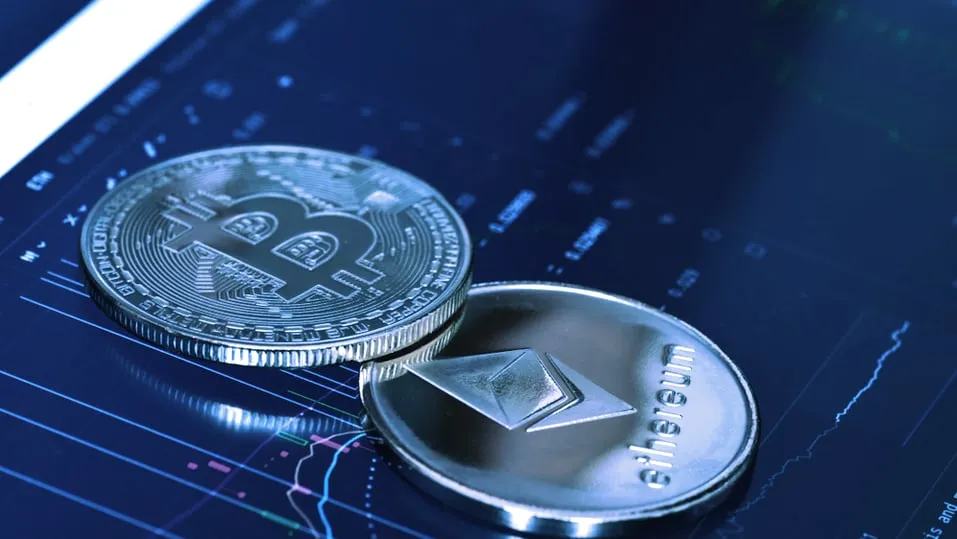 Bitcoin y Ethereum son las monedas líderes del mercado de criptomonedas. Imagen: Shutterstock