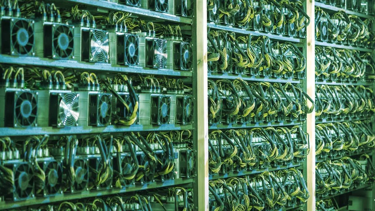 Una granja de minería de Bitcoin. Imagen: Shutterstock