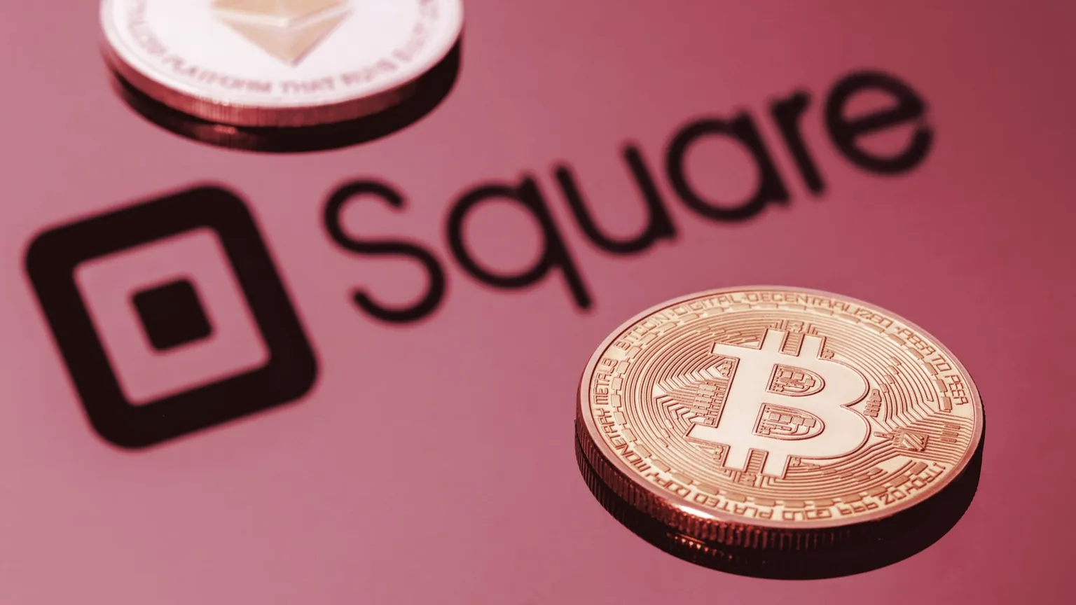 Square y Bitcoin. Imagen: Shutterstock