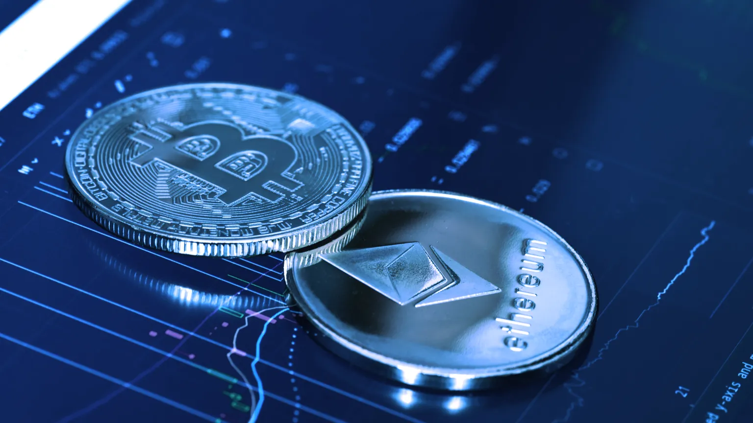 Bitcoin y Ethereum son las dos mayores criptomonedas. Imagen: Shutterstock