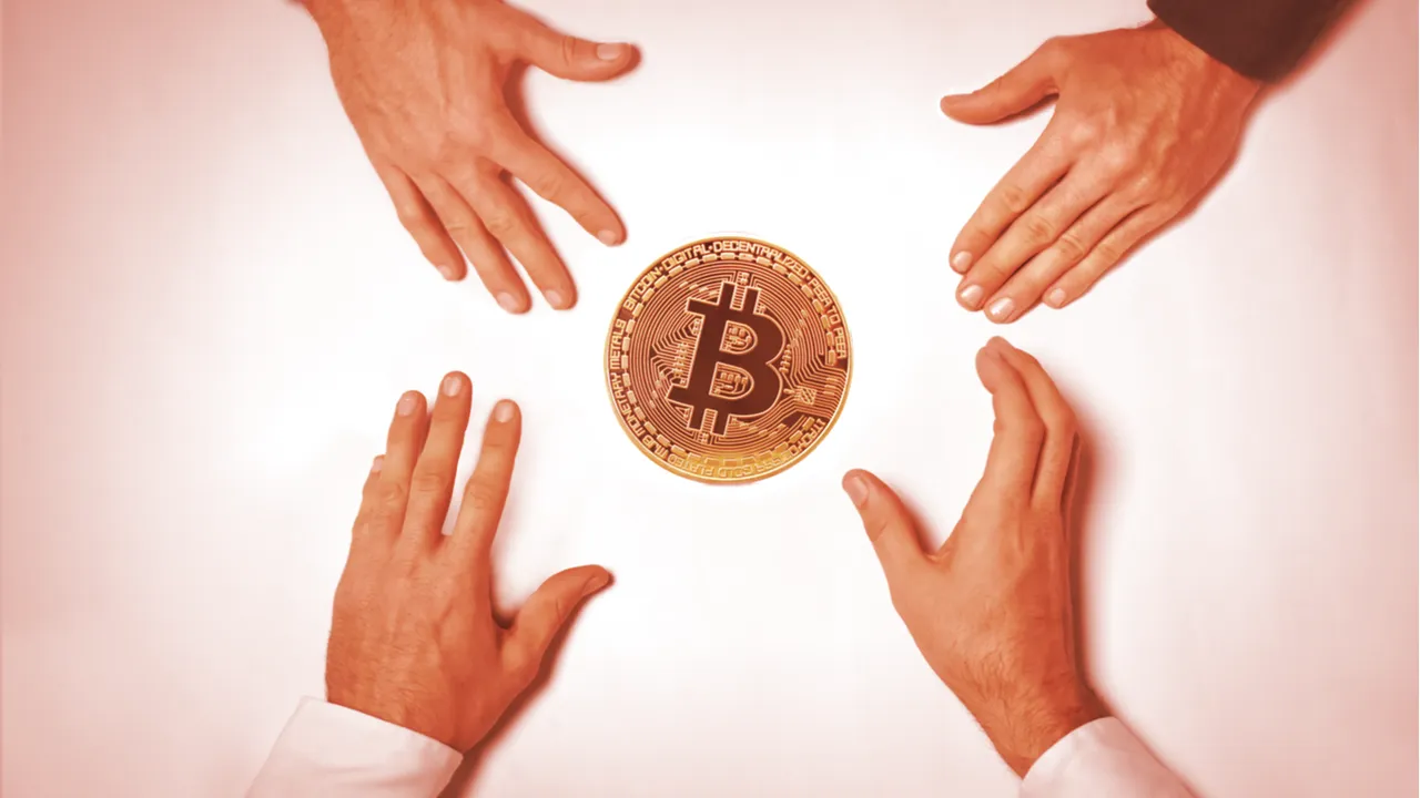 Reaching for Bitcoin. Image: Shutterstock