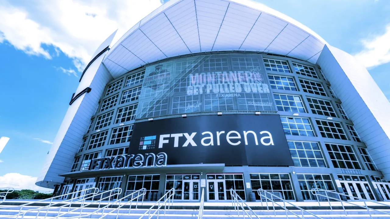 La plataforma de intercambio de criptomonedas FTX compró recientemente los derechos de nombre del estadio de los Miami Heat. Imagen: Shutterstock