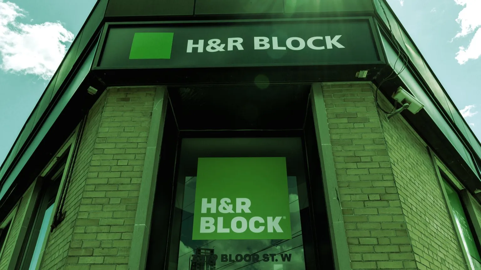 H&R Block is an U.S. firm that helps clients file their taxes. Image: Shutterstock.