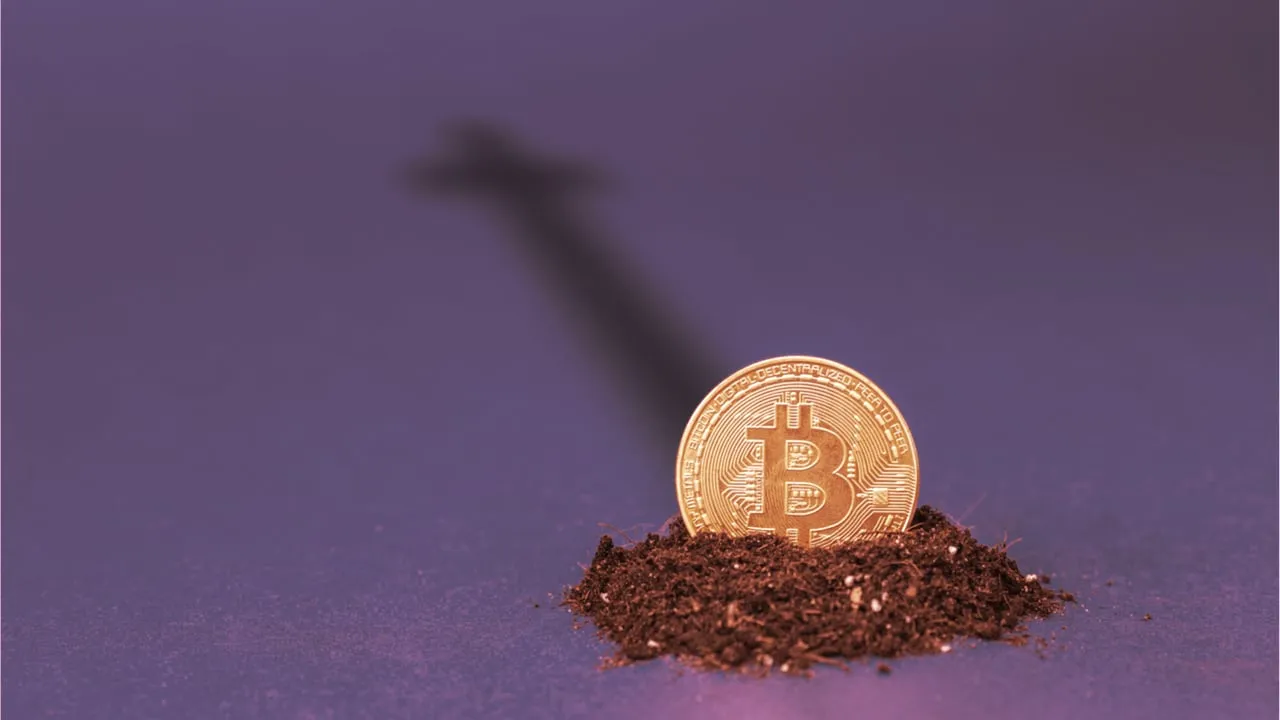 Bitcoin death cross. Image: Shutterstock